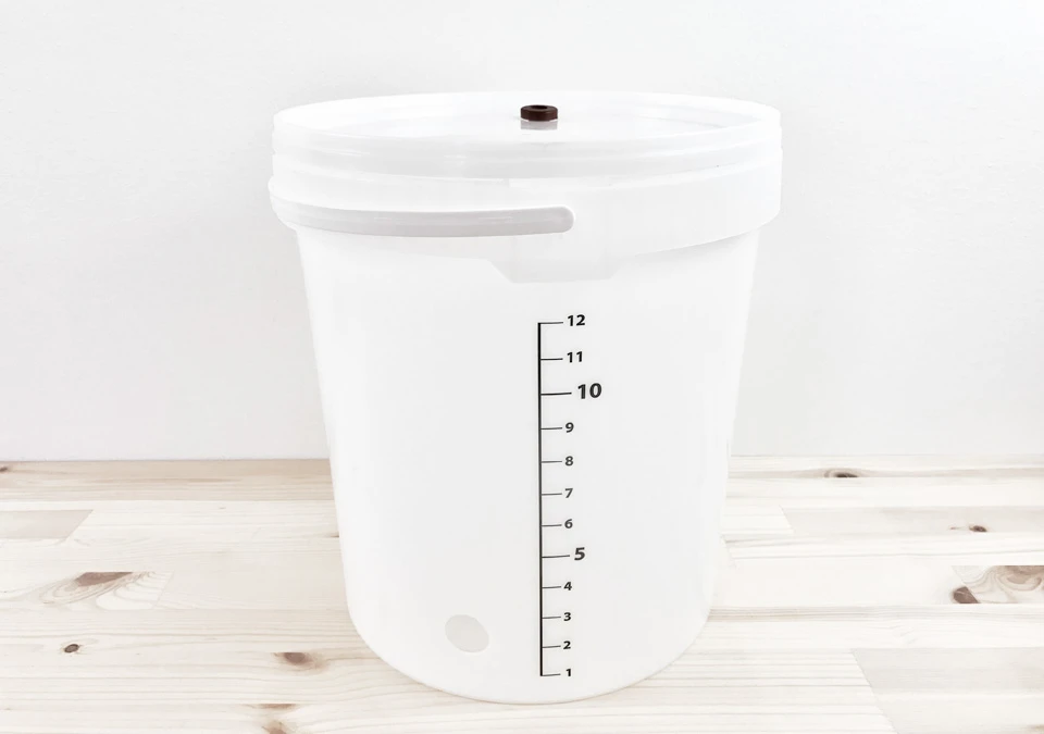 Fermenter 15L with lid and tap hole